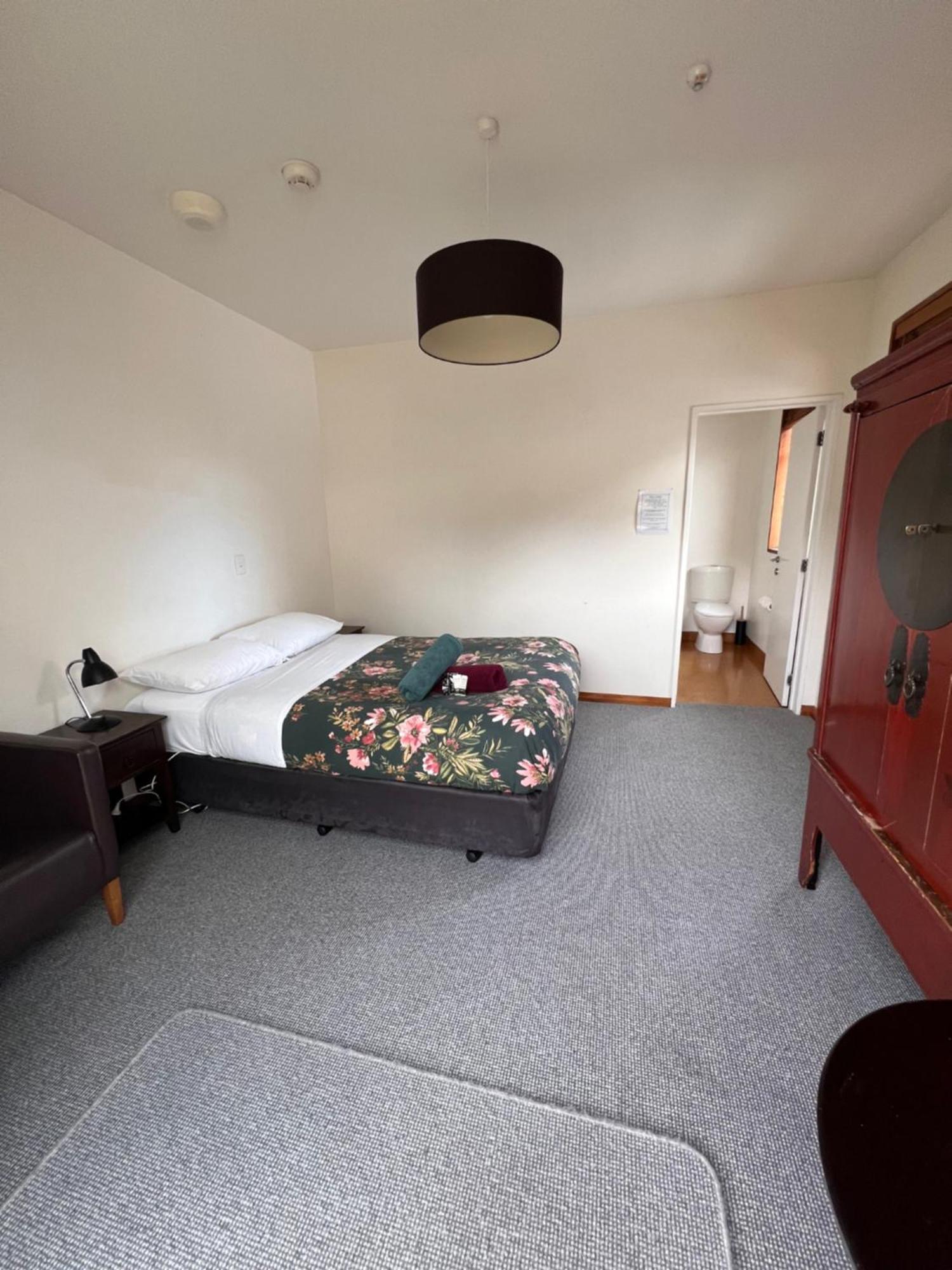 On Top Backpackers Dunedin Dış mekan fotoğraf